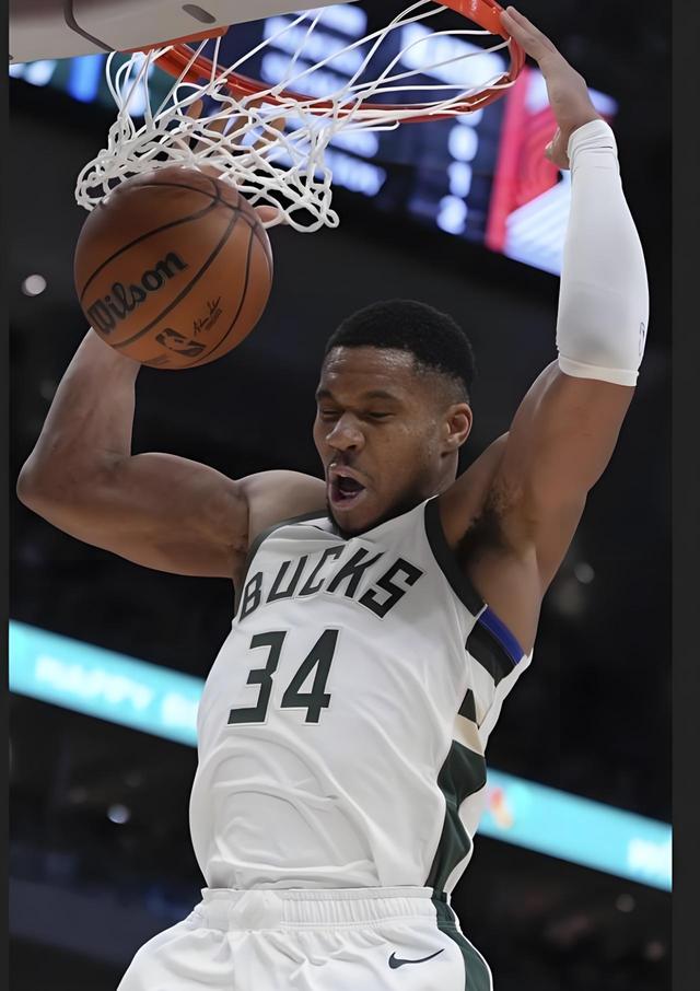 雄鹿在主场以分击退湖人,字母哥强势 雄鹿在主场以分击退湖人,字母哥强势