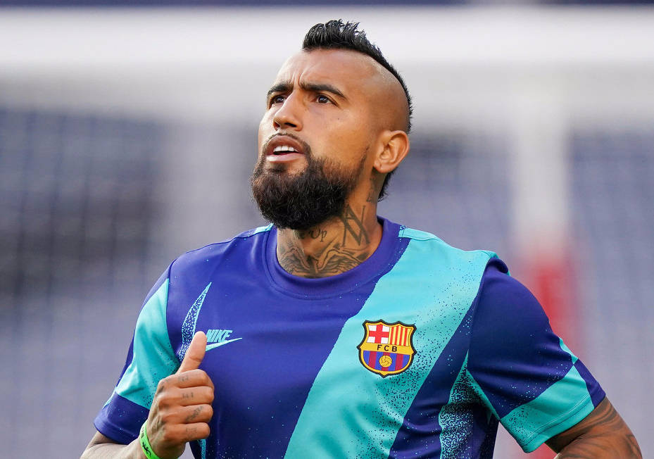 包含巴萨核心比达尔复出，助球队胜利正当时的词条