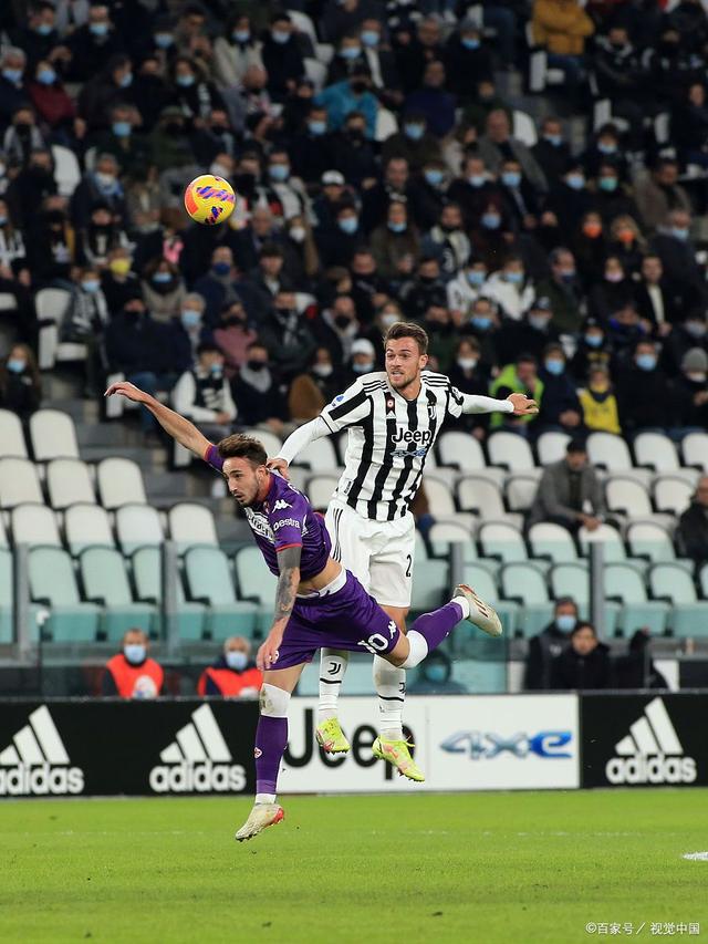 里尔队在比赛中展现出色实力,取得连胜 里尔队在比赛中展现出色实力,取得连胜