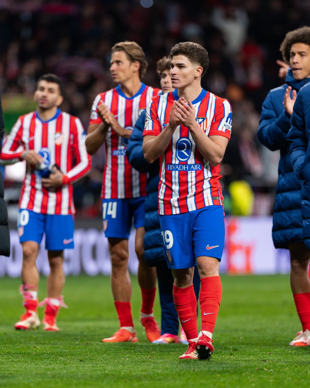 球队实力尽显，精彩瞬间让人惊叹