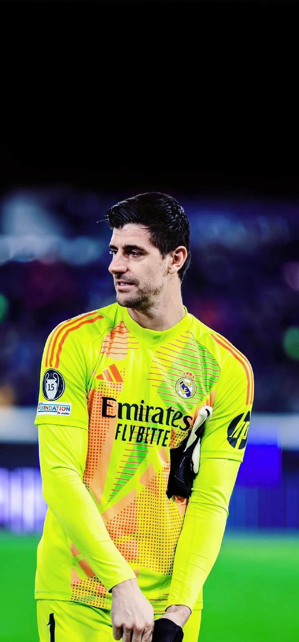 库尔图瓦破门得分,助助AC米兰继续领跑 库尔图瓦破门得分,助助AC米兰继续领跑