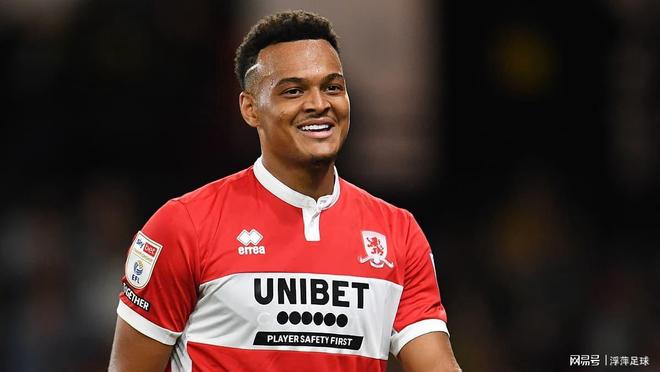 尼斯队在比赛中发挥出色,获得胜利大喜 尼斯队在比赛中发挥出色,获得胜利大喜