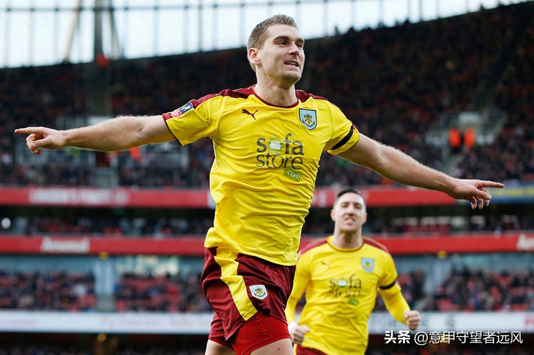 伯恩利客战海沃德园球场,备战中场实力考量 伯恩利客战海沃德园球场,备战中场实力考量