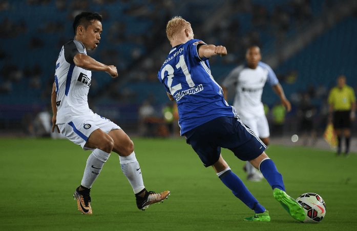 沙尔克客场逼平法兰克福,保持不败的简单介绍 沙尔克客场逼平法兰克福,保持不败的简单介绍