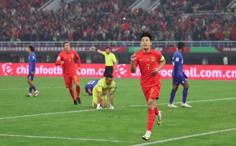 新加坡队斩获好成绩,成功杀进世界杯半决赛 新加坡队斩获好成绩,成功杀进世界杯半决赛