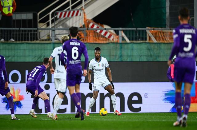 国米后防封堵完美:球队保持不败纪录 国米后防封堵完美:球队保持不败纪录