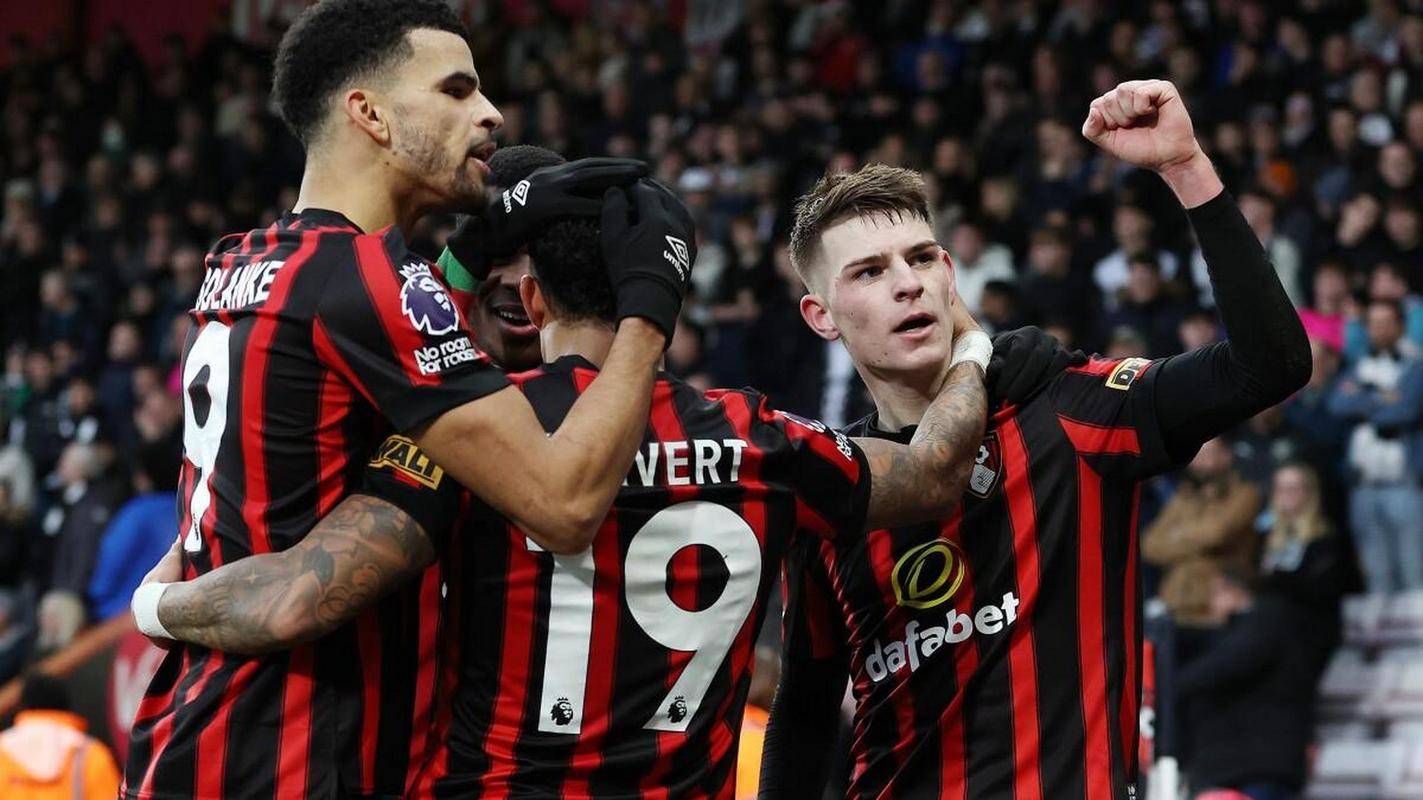 伯恩茅斯告捷!客场两球大胜实现赛季首胜 伯恩茅斯告捷!客场两球大胜实现赛季首胜