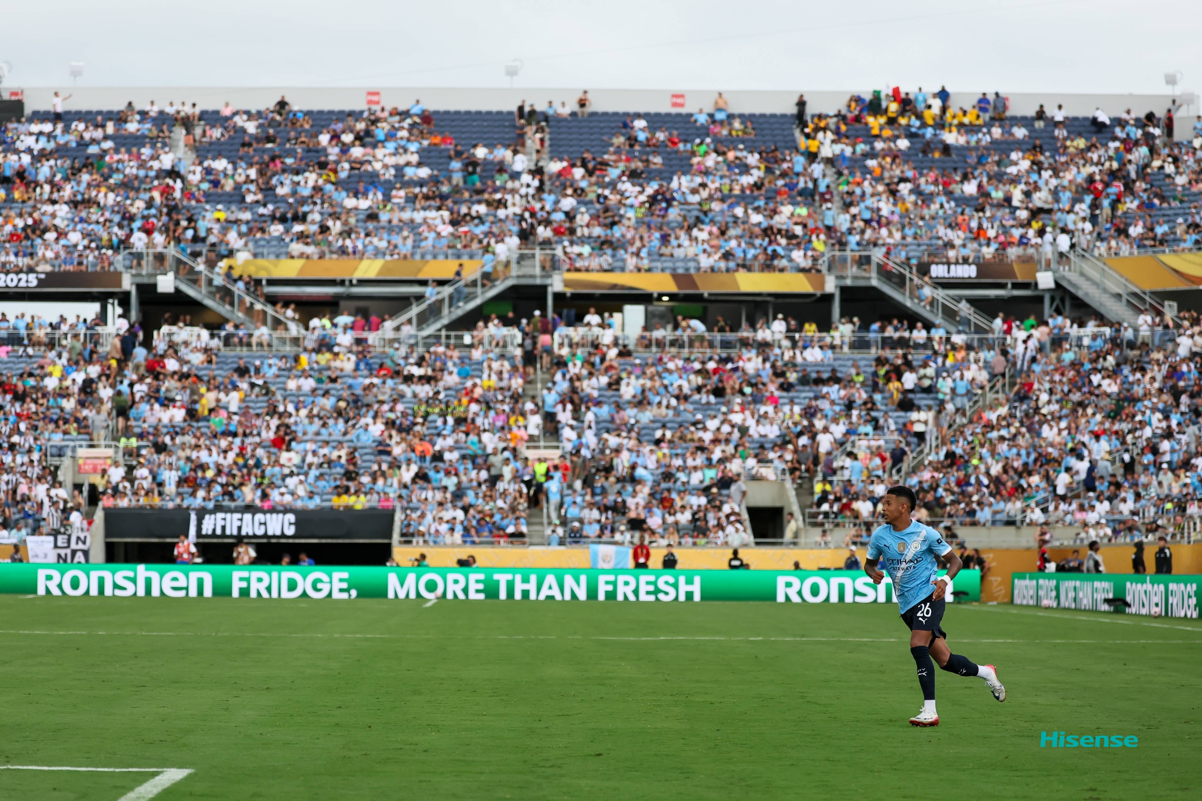 瓦朗谢纳客场大胜,保级希望重新燃起 瓦朗谢纳客场大胜,保级希望重新燃起