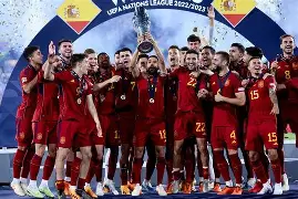 智利阵容波折，欧国联晋级路程波澜不惊