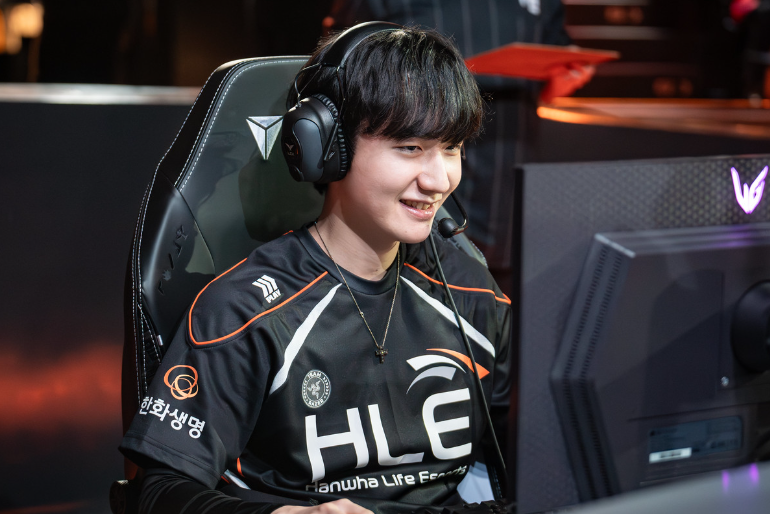 KT横扫GEN,Peanut拿下关键大龙宿敌对决成都决赛之夜,引爆全场热议 KT横扫GEN,Peanut拿下关键大龙宿敌对决成都决赛之夜,引爆全场热议