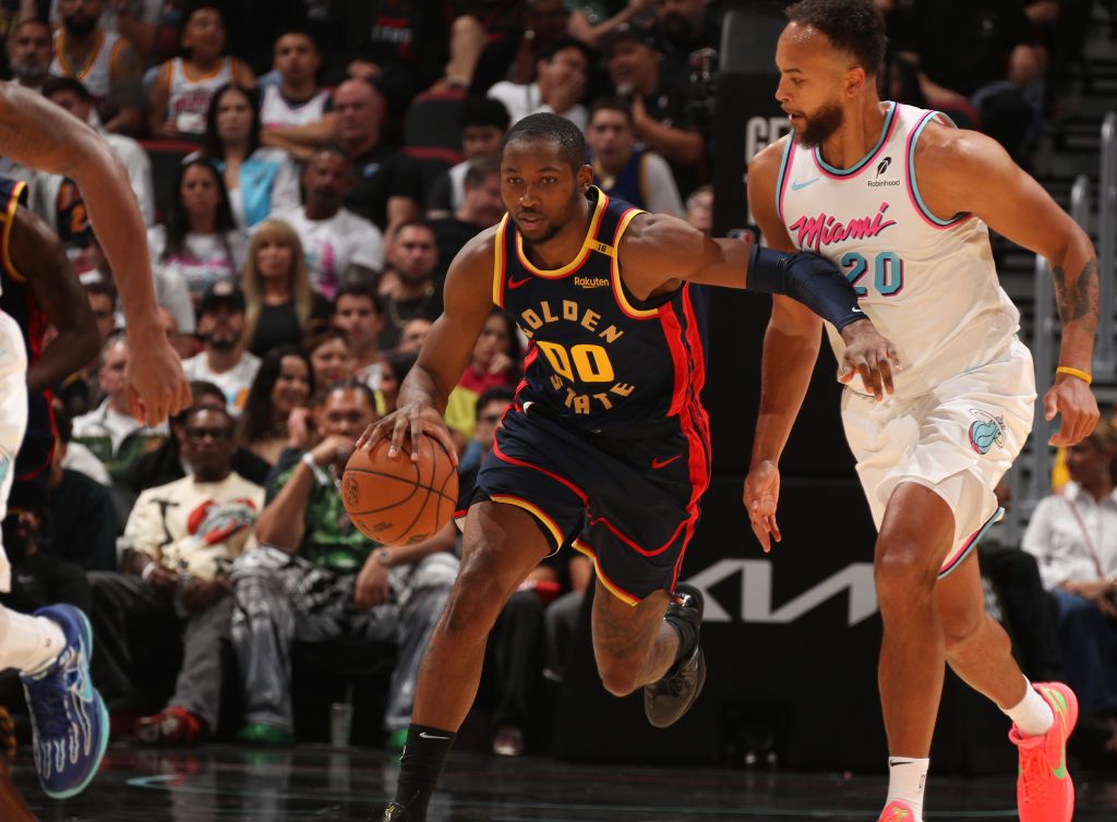 热火大胜老鹰,韦德独得27分 热火大胜老鹰,韦德独得27分