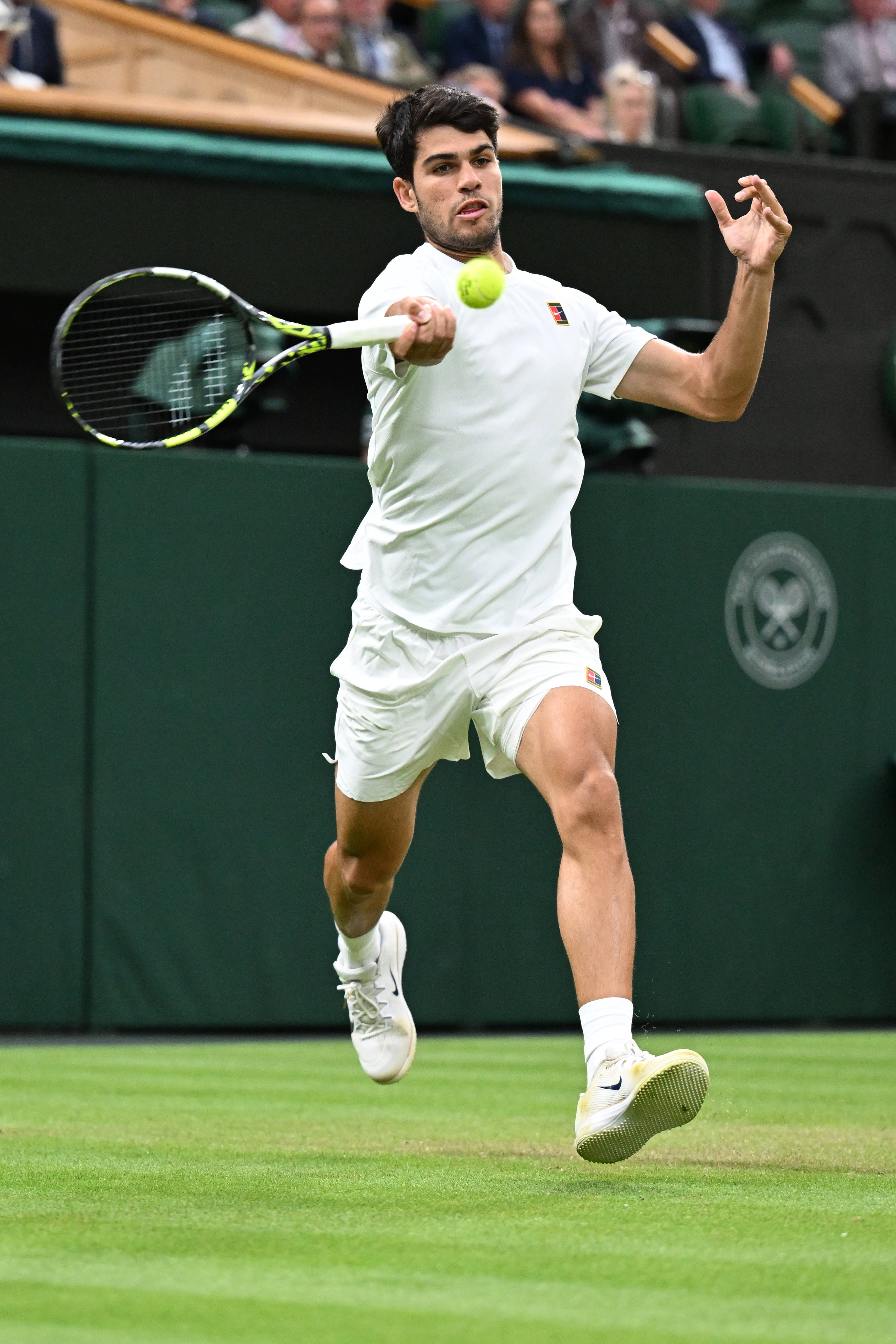 关于英国网球队血洗日本网球队，阿尔卡拉斯打破历史纪录的信息